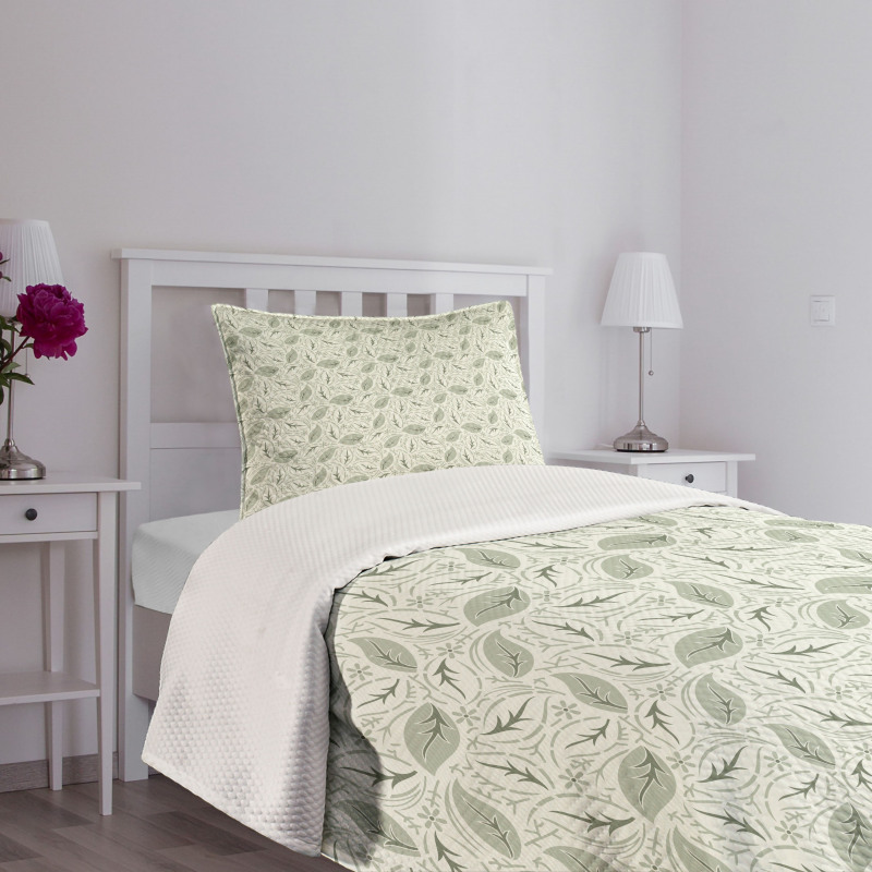 Floral Motifs Ornate Bedspread Set