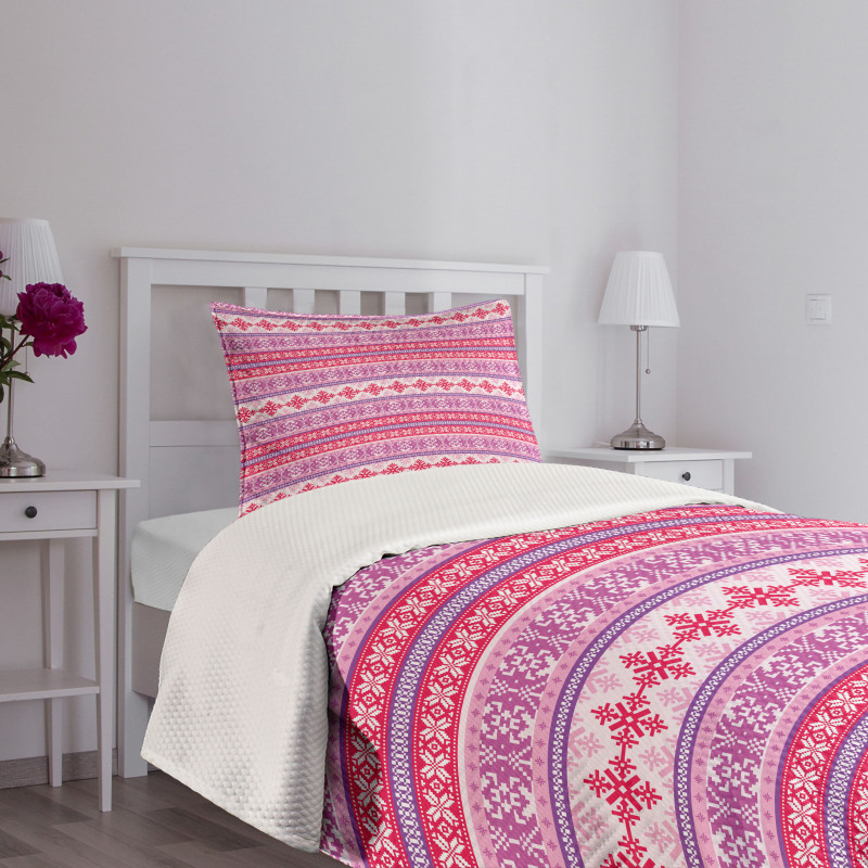 Geometric Snow December Bedspread Set