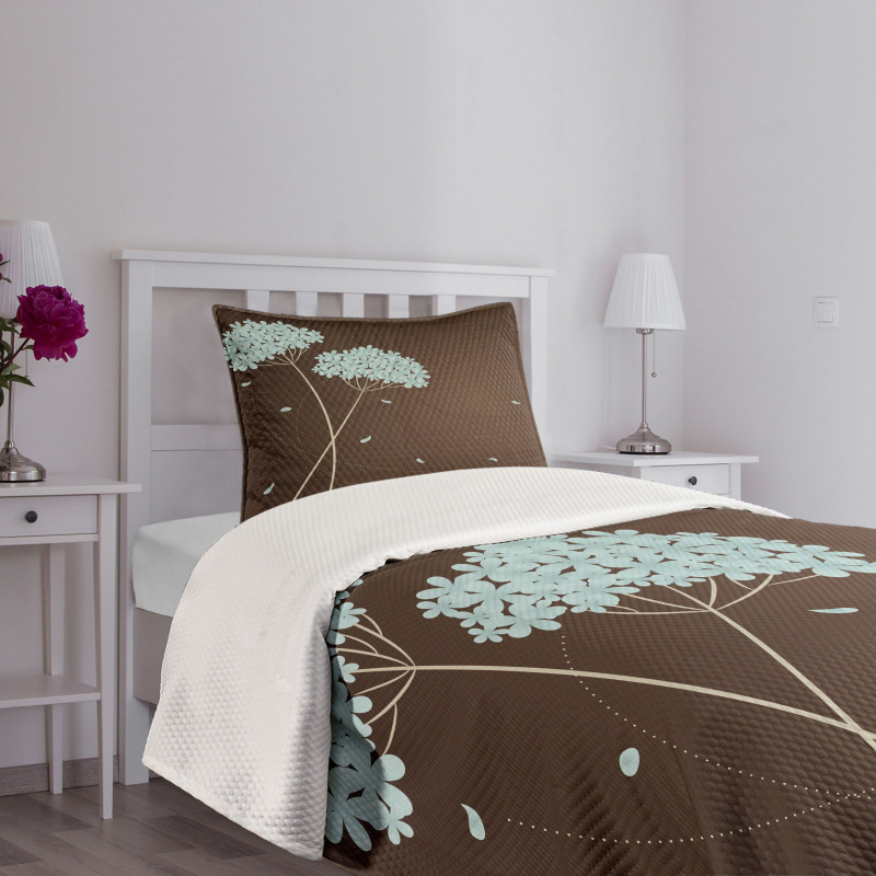 Falling Leaves Bedspread Set