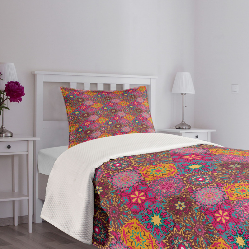 Vibrant Folk Bedspread Set