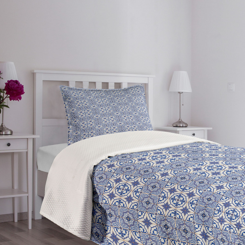 Checkered Grid Desgin Bedspread Set