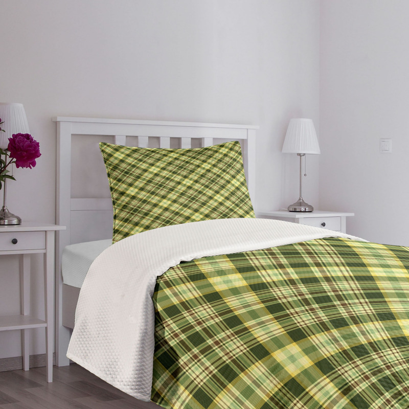 Diagonal Tartan Bedspread Set