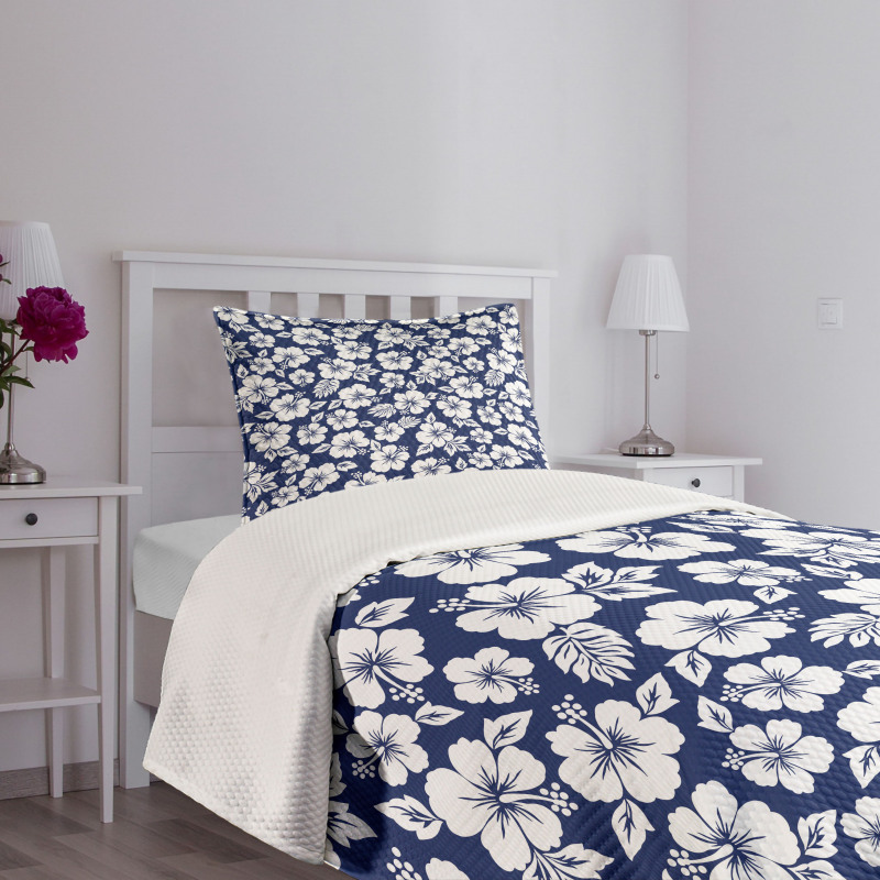 Flowering Hibiscuses Bedspread Set