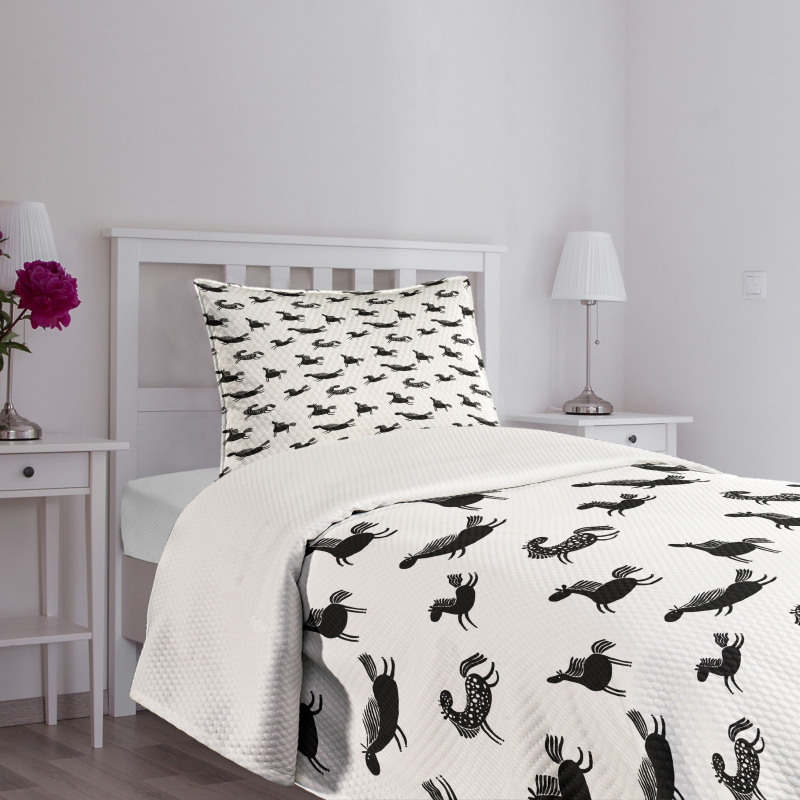 Doodle Equidae Pattern Bedspread Set