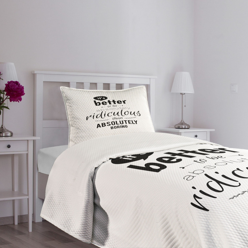 Lettering Pattern Bedspread Set