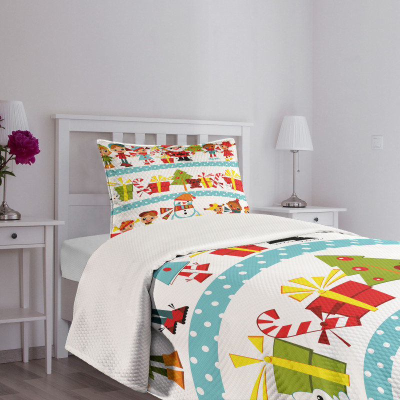 Joy Children Santa Bedspread Set