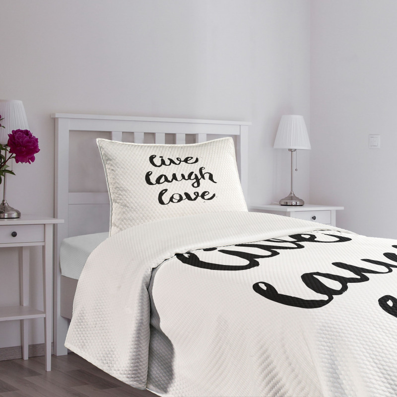 Retro Words Bedspread Set