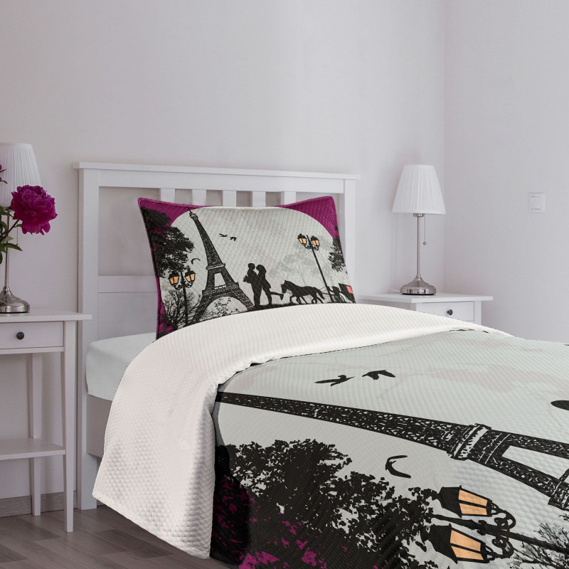 Couple with Full Moon Bedspread Set