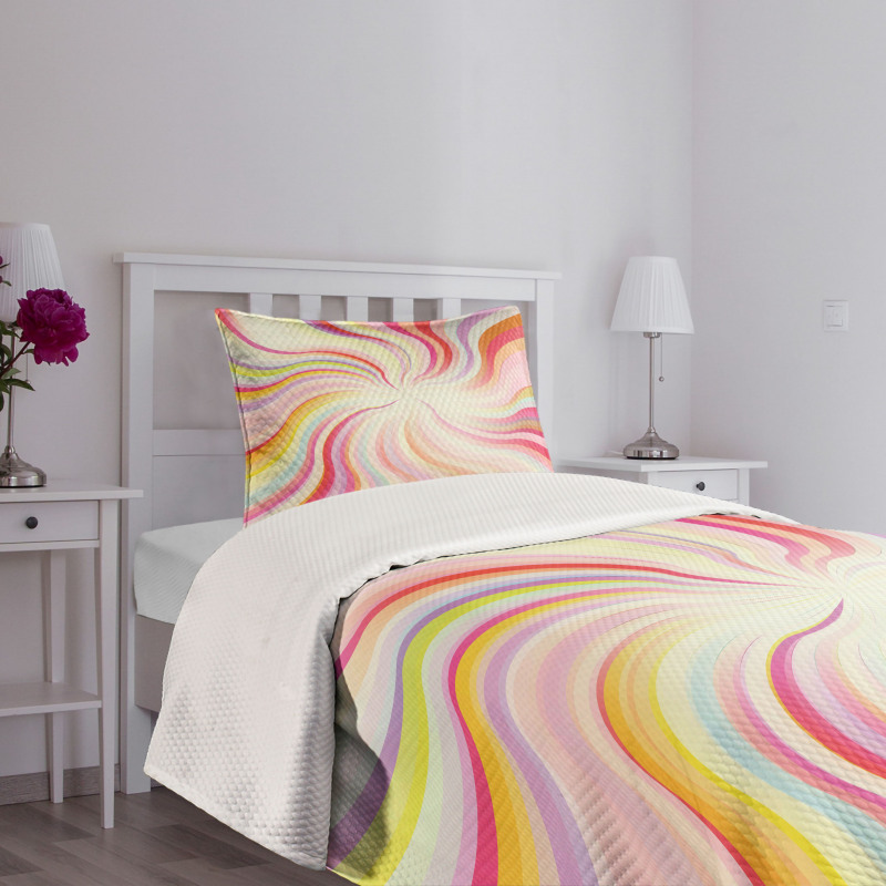 Wavy Lines Sixties Bedspread Set