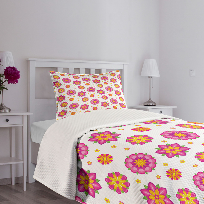 Flower Blooms Bedspread Set