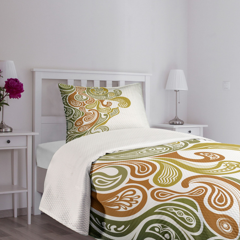 Modern Scroll Leaf Bedspread Set