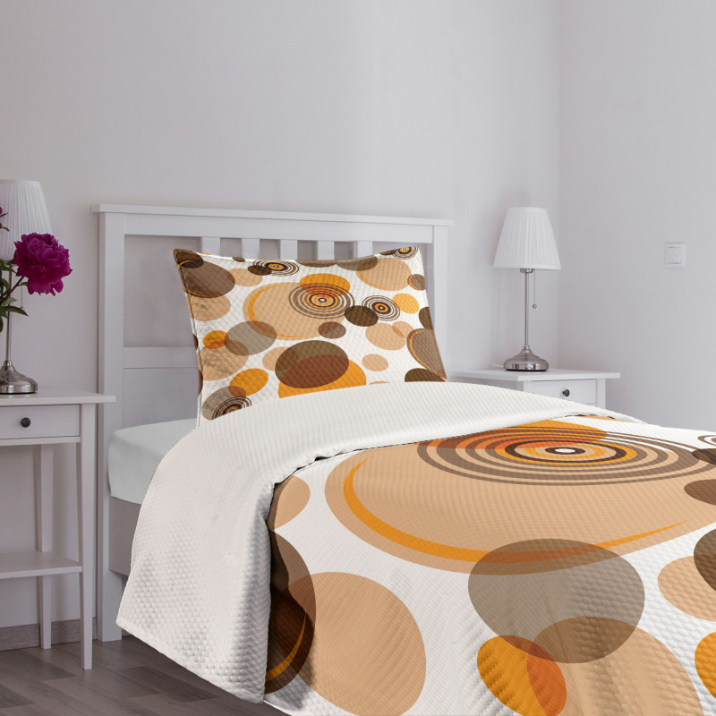 Chaotic Spots Rings Bedspread Set