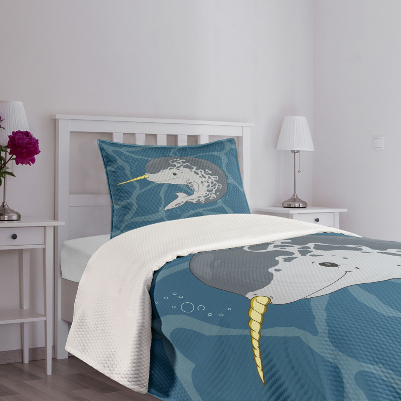 Happy Arctic Mammal Bedspread Set