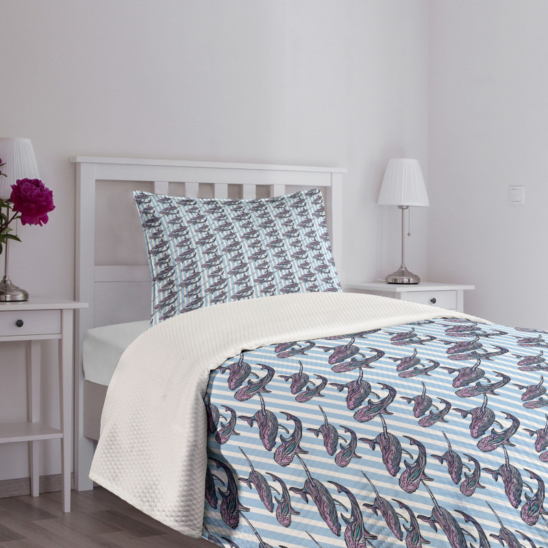 Giant Marine Mammals Bedspread Set