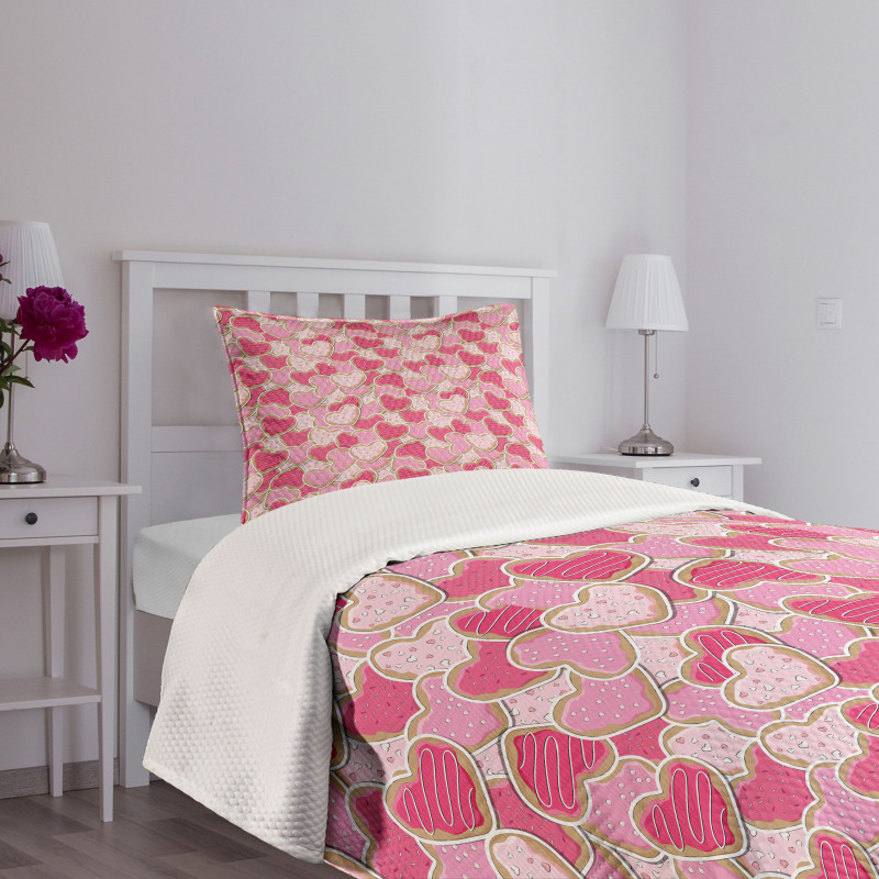 Heart Shapes Cookies Bedspread Set