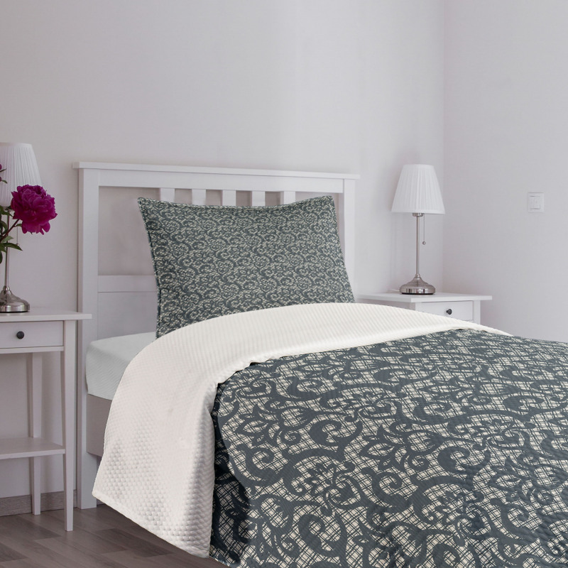 Lace Style Flower Design Bedspread Set