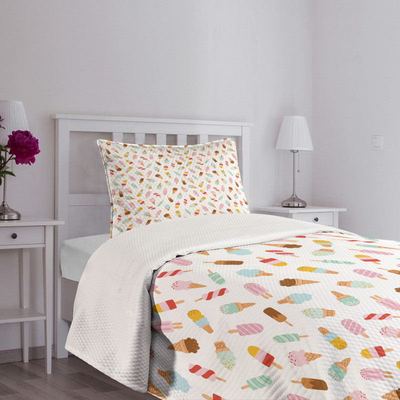 Doodle Diary Desserts Bedspread Set