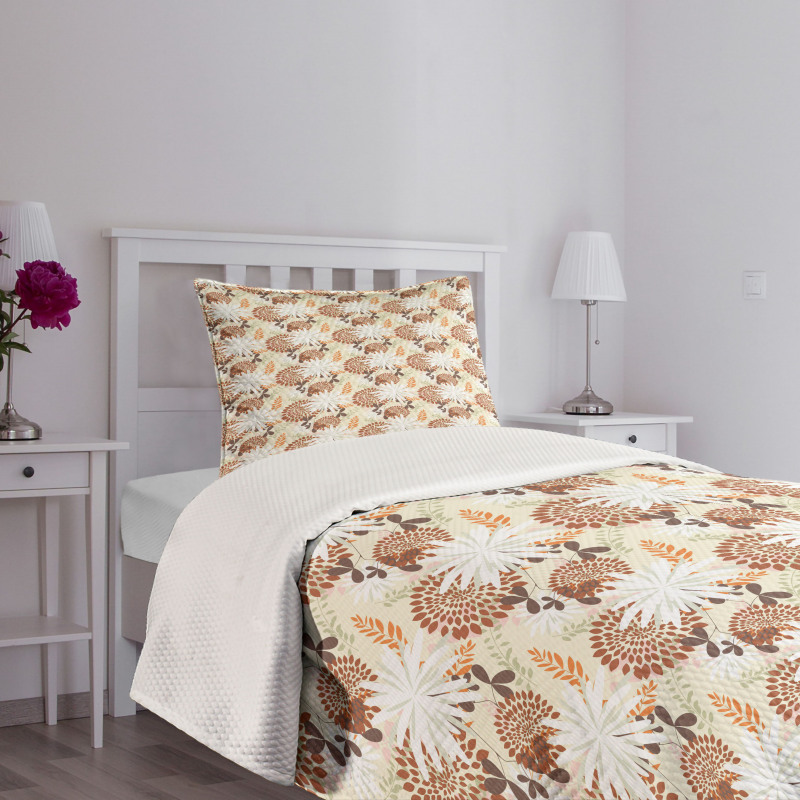 Petals of the Spring Bedspread Set