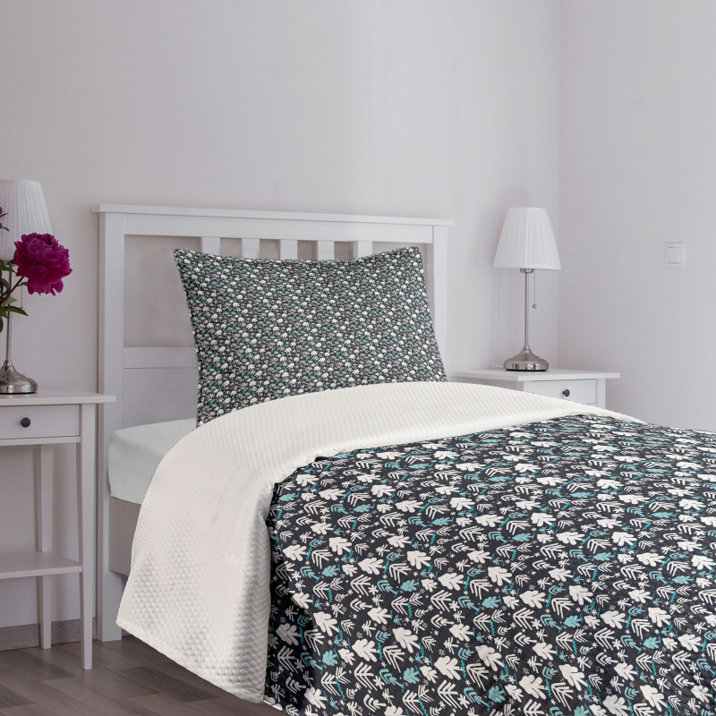 Snowflakes and Trees Bedspread Set