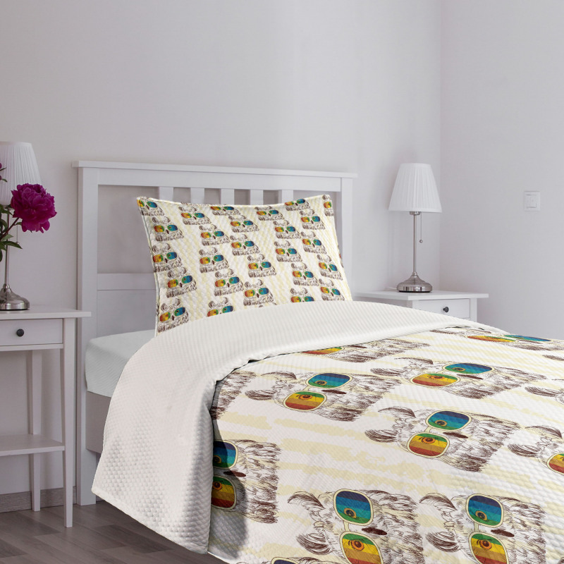 Funny Birds with Glasses Bedspread Set
