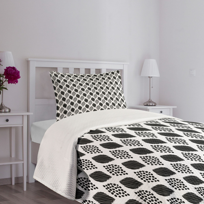 Abstract Black Dots Bedspread Set