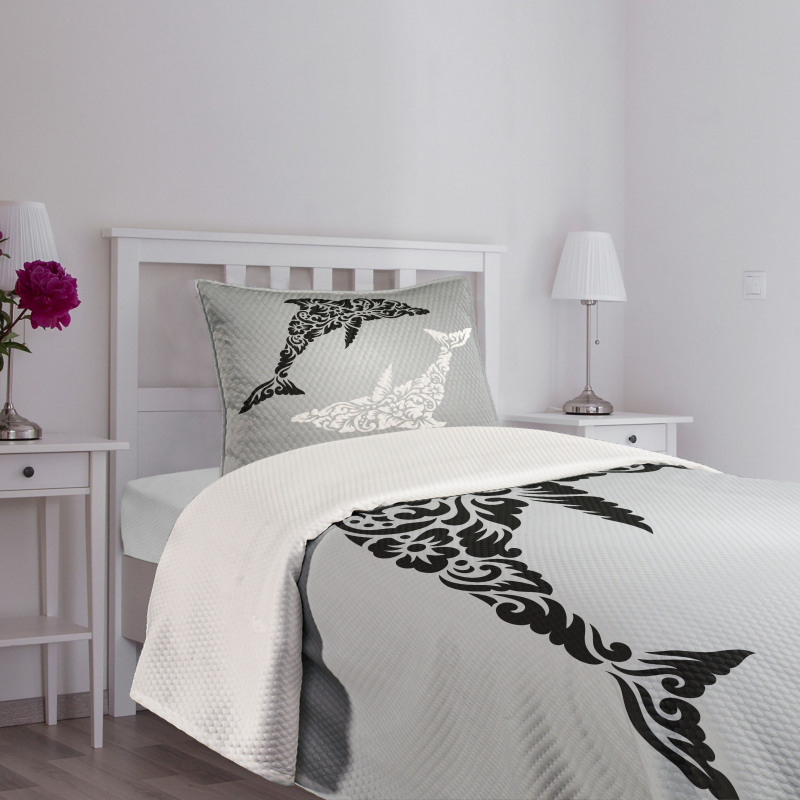 Monochrome Subaquatic Bedspread Set