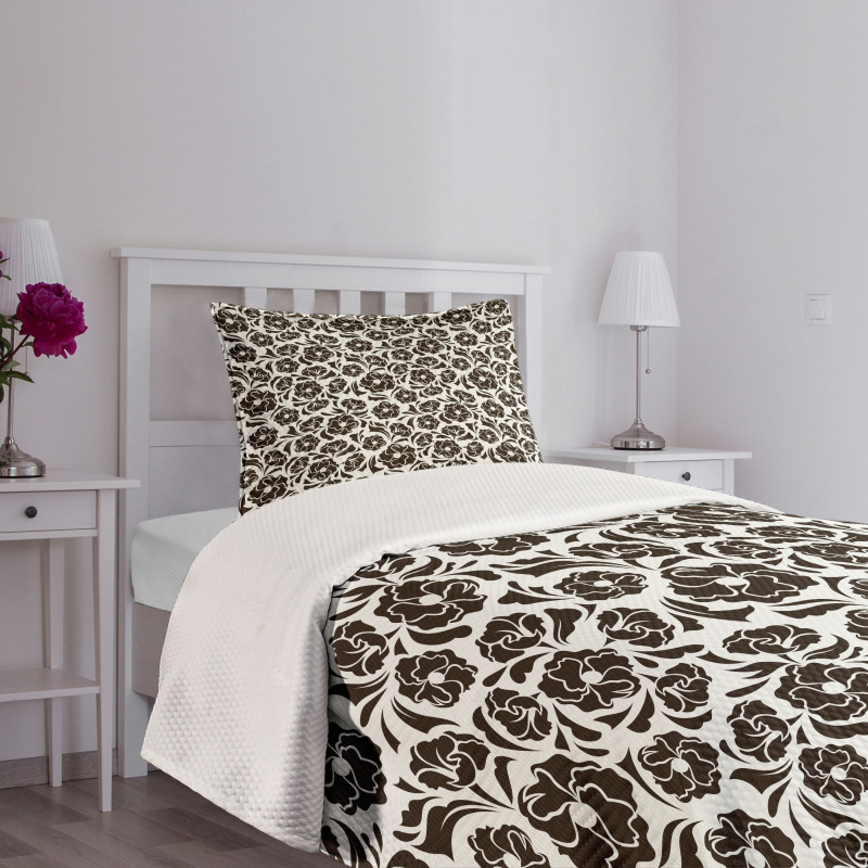 Nostalgic Flora Pattern Bedspread Set