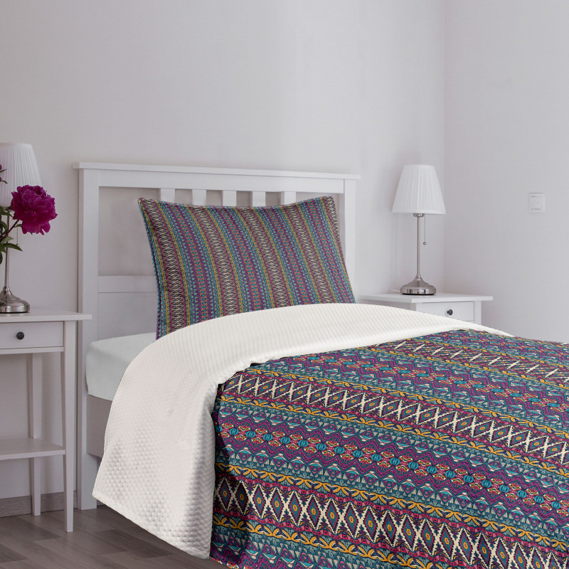 Triangles and Chevrons Bedspread Set