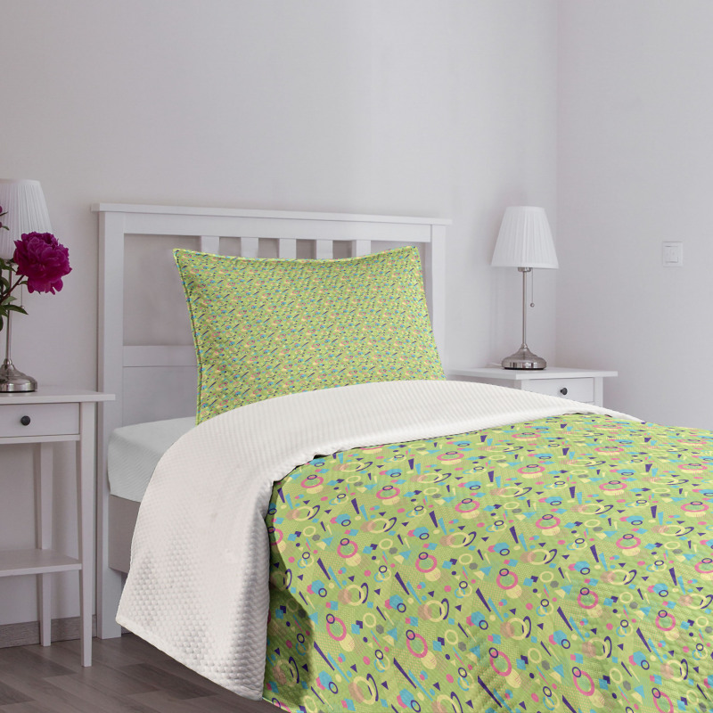 Memphis Style Pattern Bedspread Set