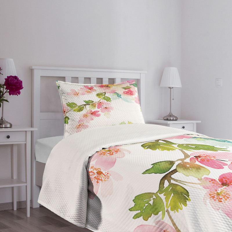 Innocent Delicate Nature Bedspread Set