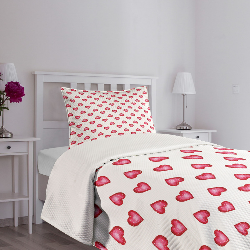 Hearts with Dots Bedspread Set