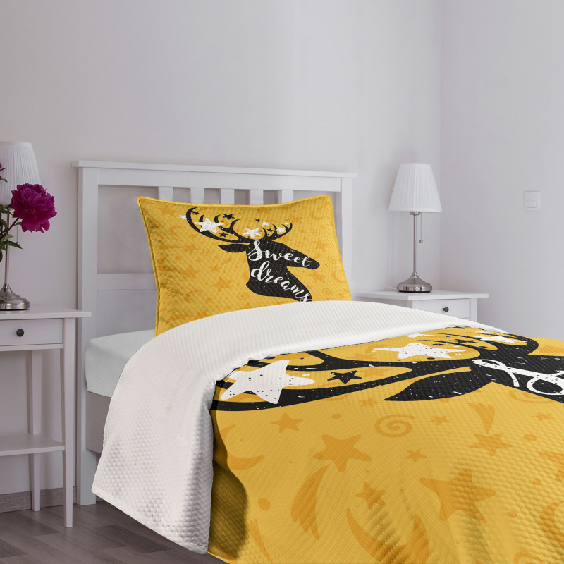 Silhouette of Deer Bedspread Set