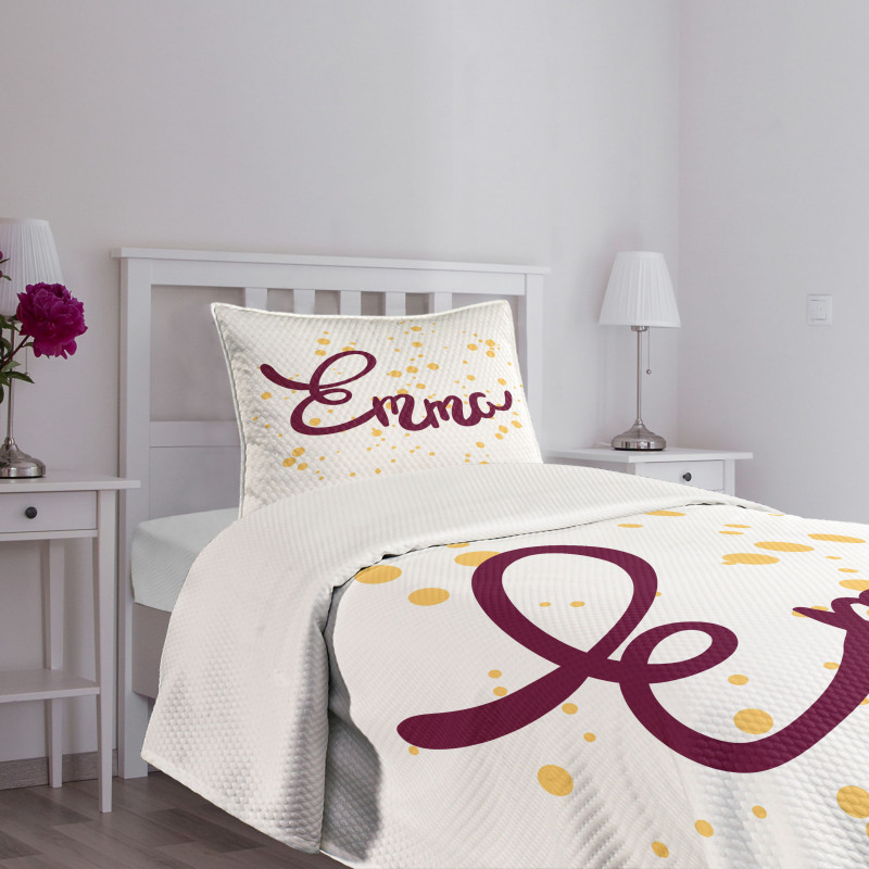 Girl Name Curved Font Bedspread Set