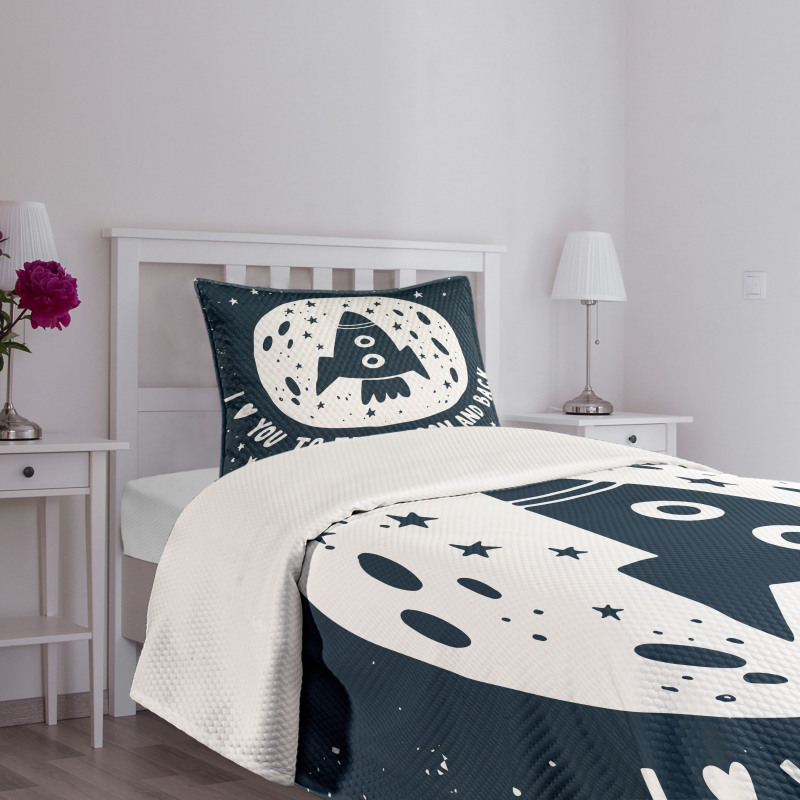 Spaceship and Love Saying Bedspread Set