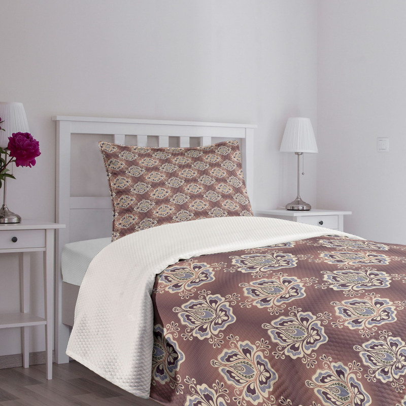 Botanical Old Fashioned Bedspread Set