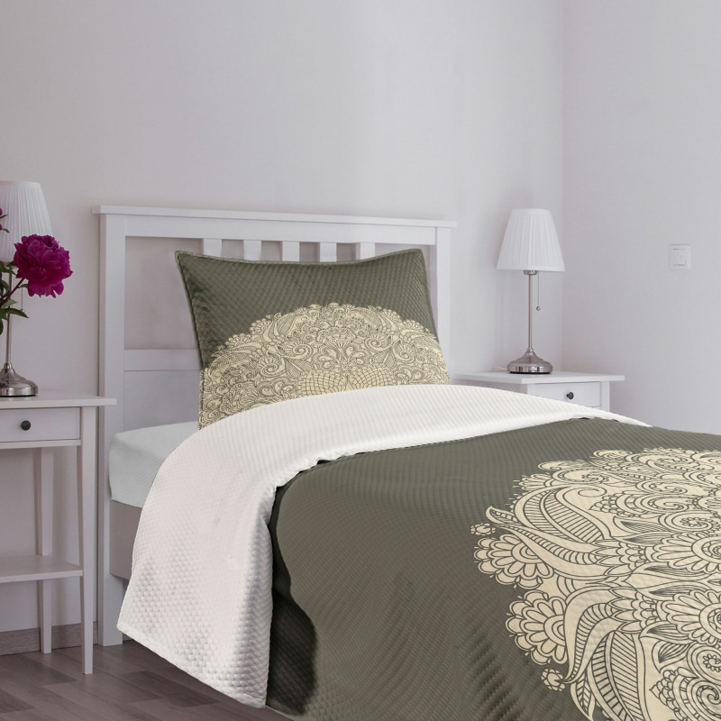 Floral Half Mandala Bedspread Set