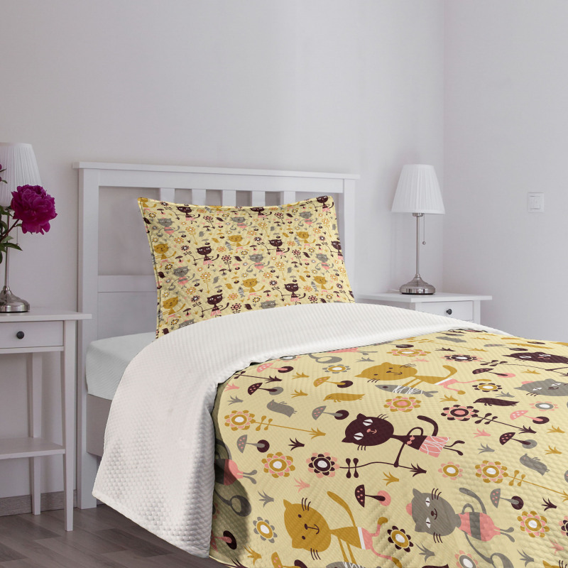 Feline Animals in Forest Bedspread Set