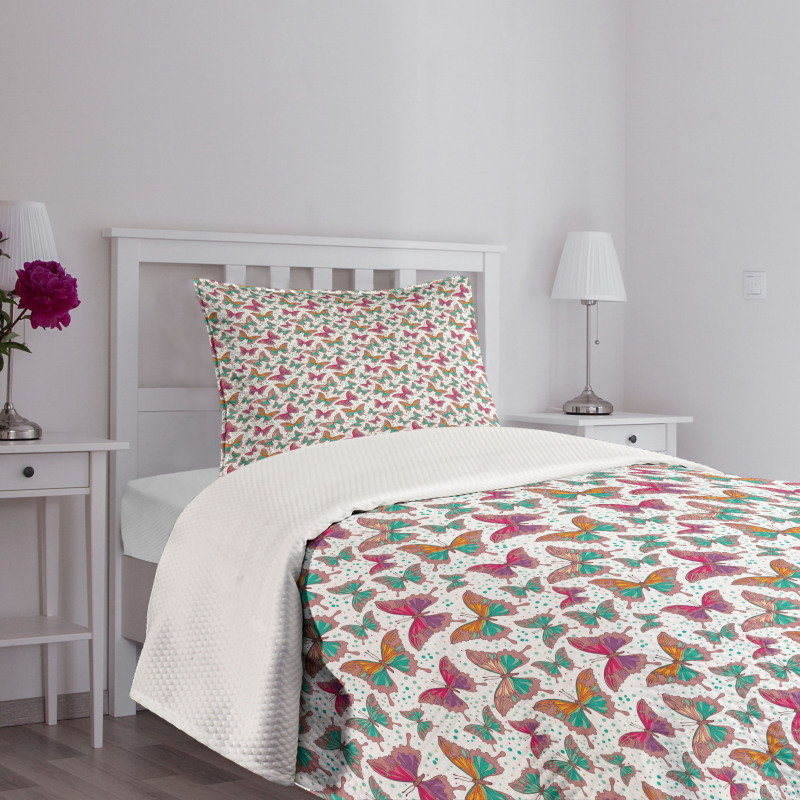 Colorful Wings Bedspread Set