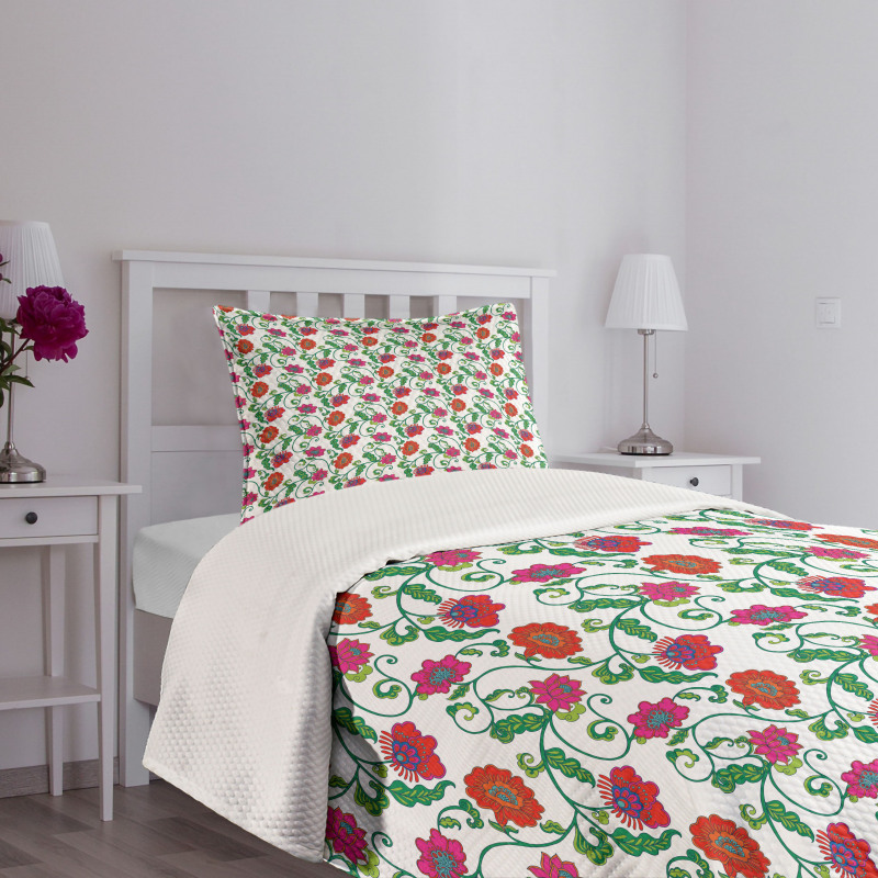 Romantic Spring Petals Bedspread Set