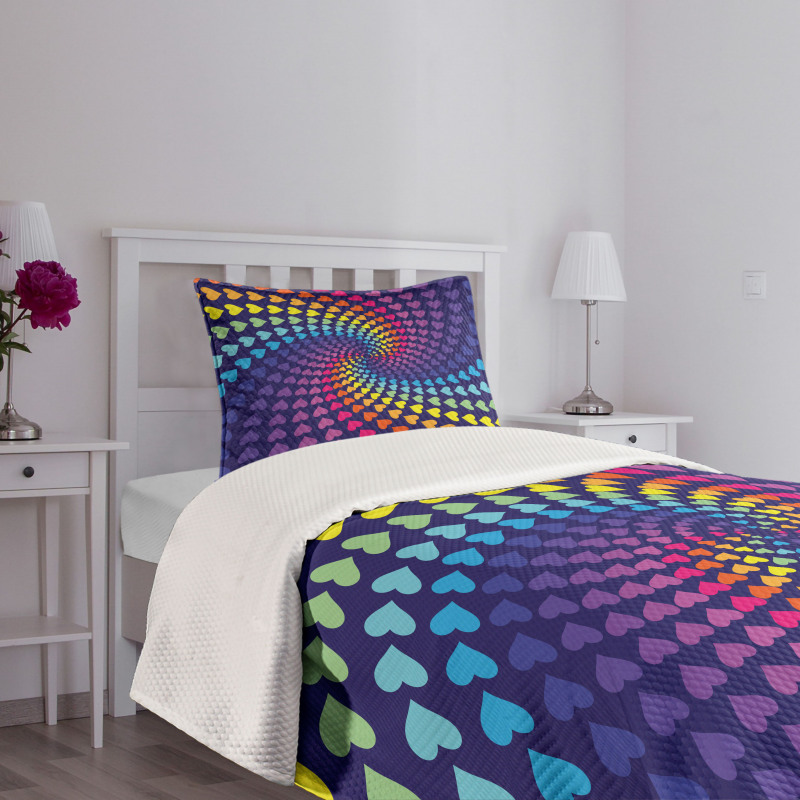 Twirl of Hearts Retro Bedspread Set