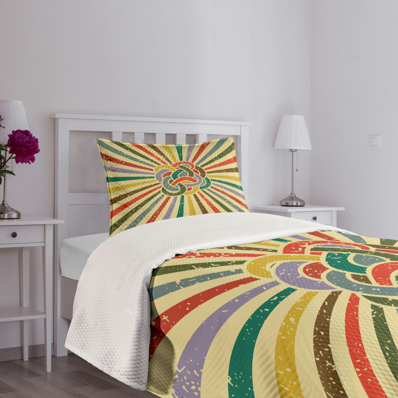 Sixties Design Bedspread Set