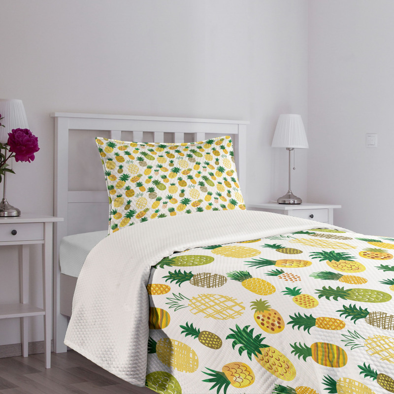 Cartoon Fruits Pineapples Bedspread Set