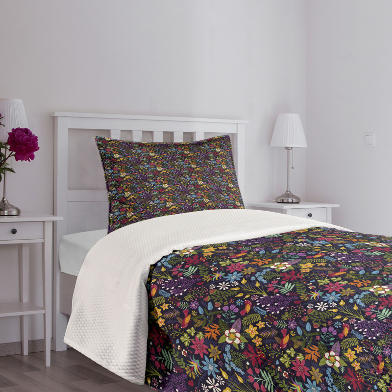 Feminine Garden Design Bedspread Set