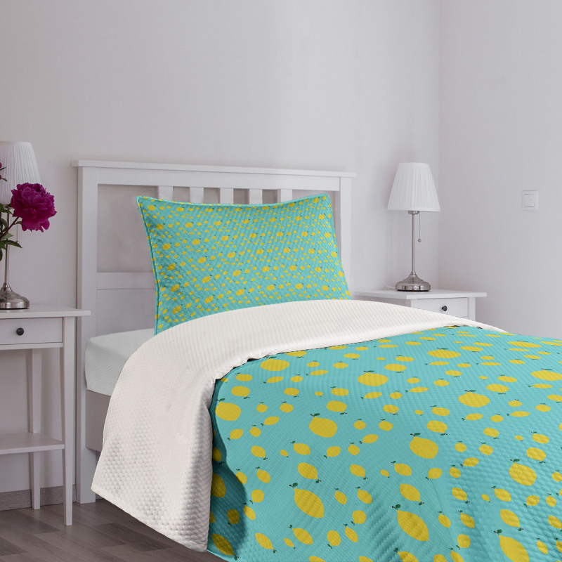 Minimalistic Tiny Design Bedspread Set