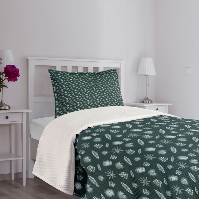 Fan Palm and Aralia Bedspread Set