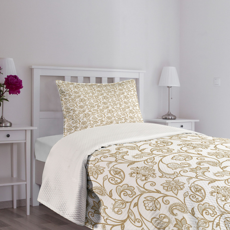 Floral Paisley Motif Bedspread Set