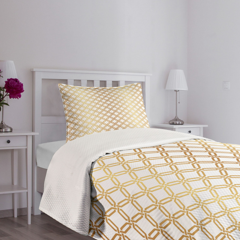 Netted Hexagonal Bedspread Set