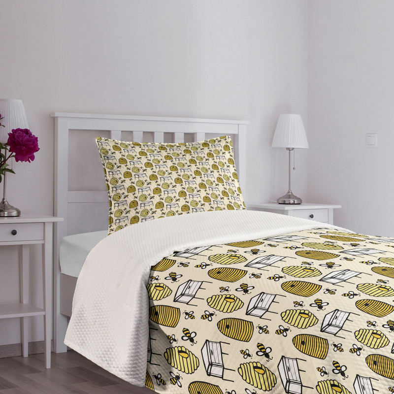 Caricature Bee Hives Rural Bedspread Set