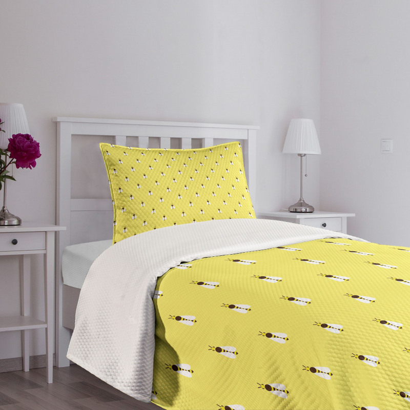 Simplistic Graphic Pattern Bedspread Set