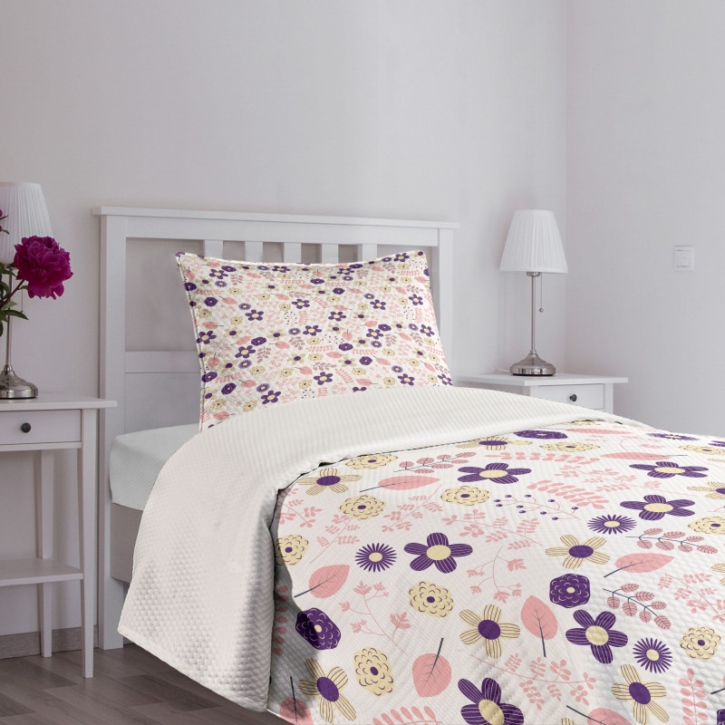 Dahlia and Chrysanthemum Bedspread Set